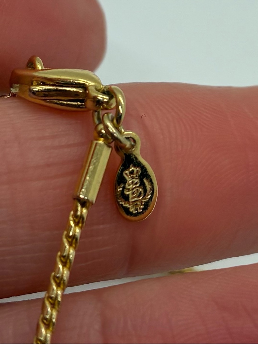 PREMIER DESIGNS GOLD TONE STATION CHAIN NECKLACE - Picture 3 of 4